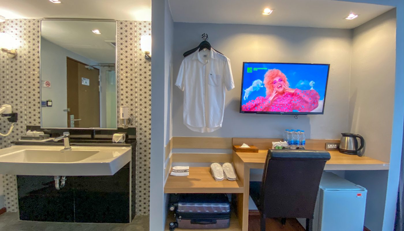 Family room bathroom l The Three hatyai hotel