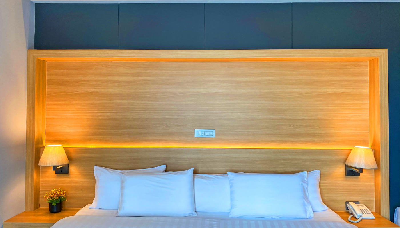 Family room king size bed l The Three hatyai hotel